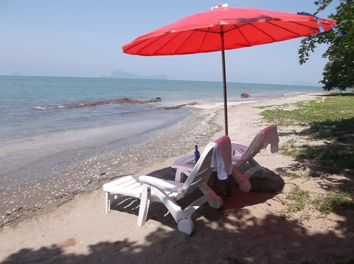Dugong Koh Sukorn Hotell Ko Sukon Eksteriør bilde