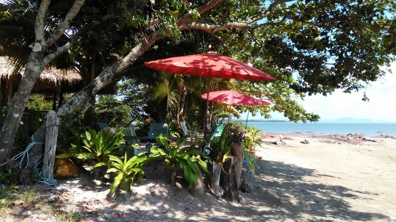Dugong Koh Sukorn Hotell Ko Sukon Eksteriør bilde
